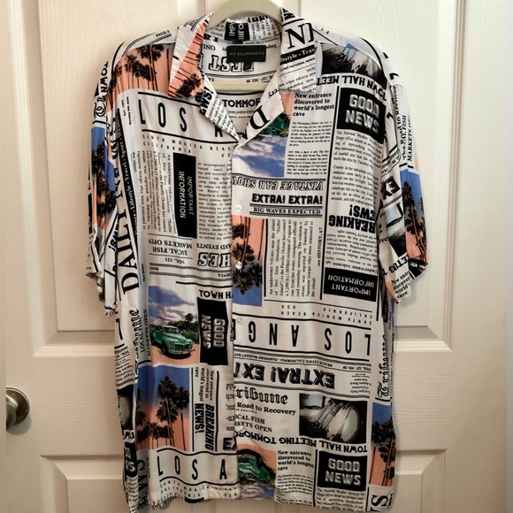 No Boundaries Other - NO BOUNDARIES Newspaper Tropical Print Men's Shirt UNISEX SIZE LARGE